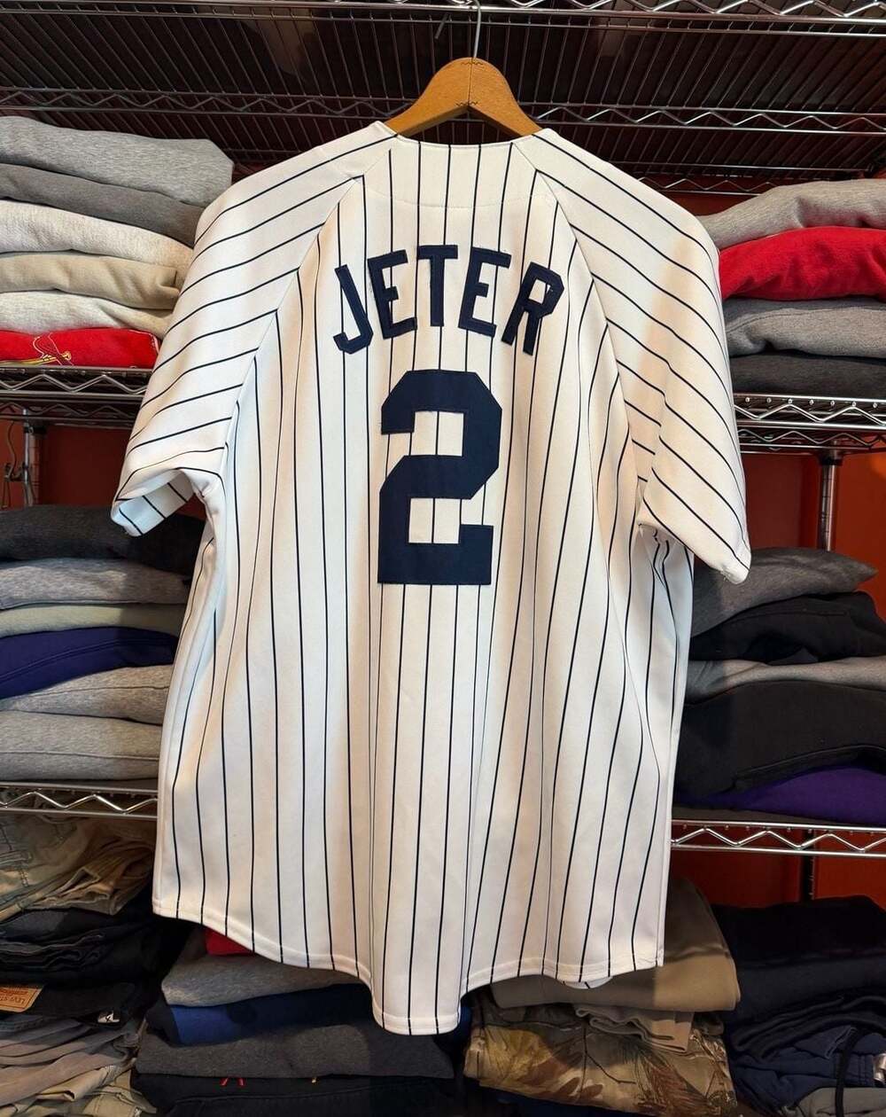 Majestic New York Yankees Derek Jeter Jersey Size L White Pinstripe